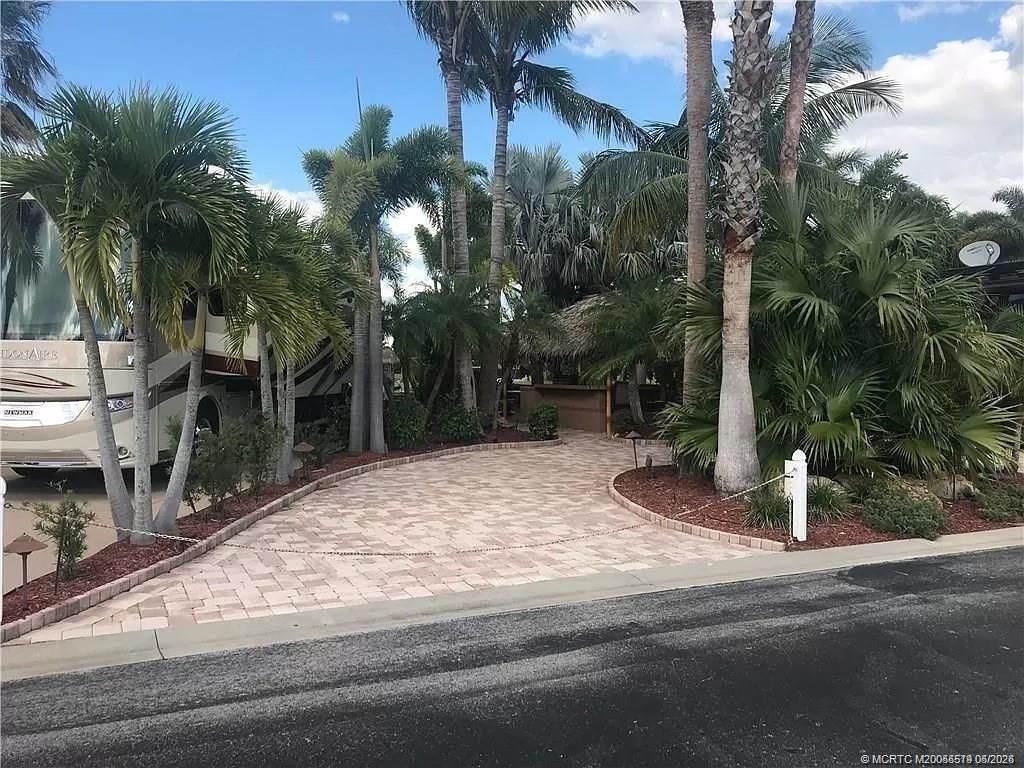 409 NW Chipshot Lane, Port Saint Lucie, FL 34986 Photo