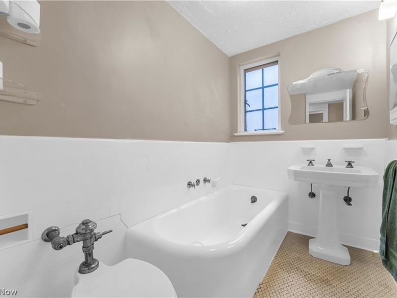 2511 Overlook Road , Cleveland Heights, OH 44106 Photo 26