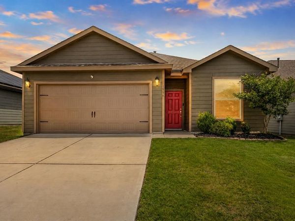 1916 Pondera Street, Ponder, TX 76259