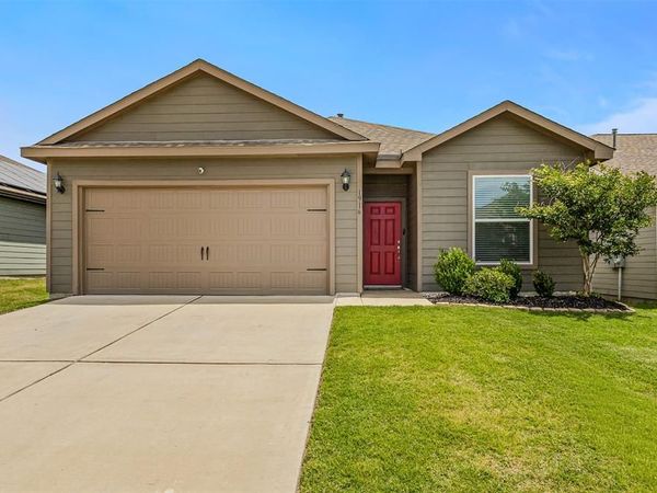 1916 Pondera Street, Ponder, TX 76259