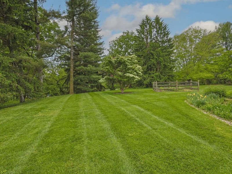 8140 Indian Hill Road, Indian Hill, OH 45243 Photo 7
