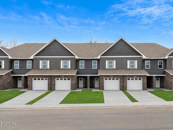 719 Haig St, Maryville, TN 37801