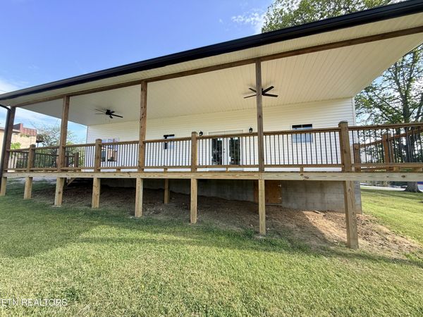 103 N Duncan St, Jamestown, TN 38556