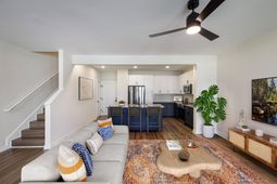 1000 Marlowe Vista Place photo 4