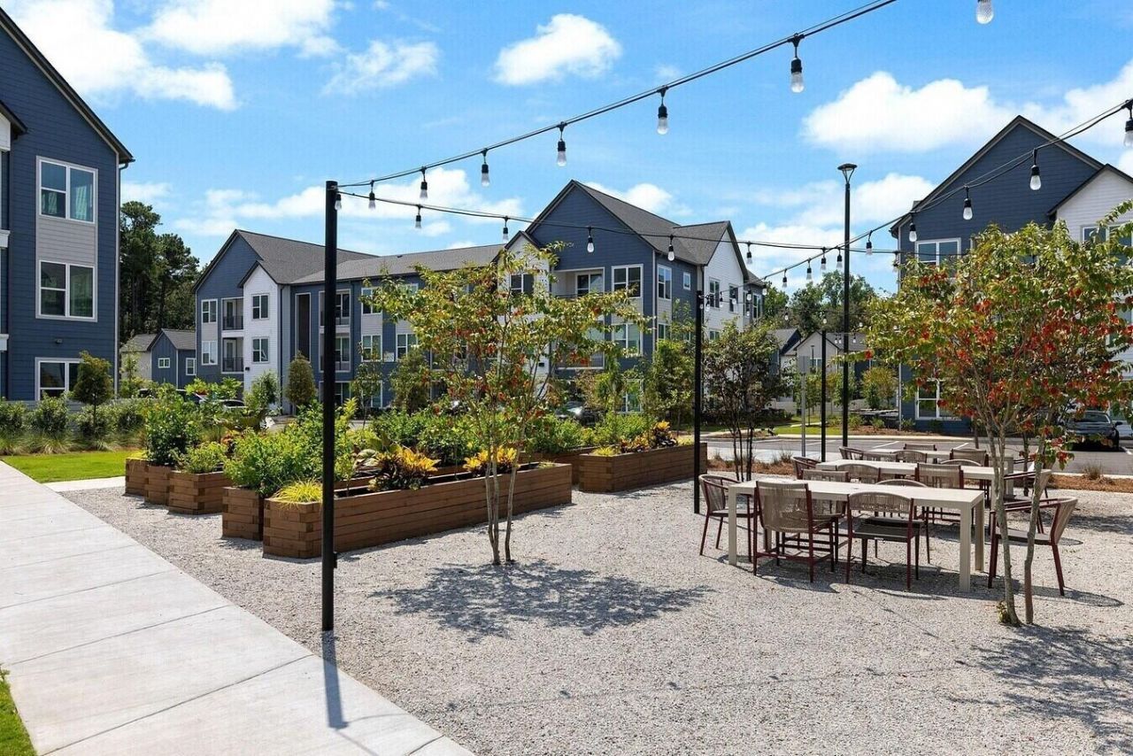1000 Marlowe Vista Place Photo 21