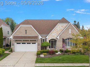 4145 Chatfield Lane, Troy, MI 48098