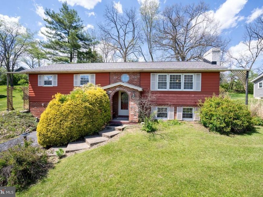 2191 Mountain View Avenue , State College, PA 16801 Main Photo