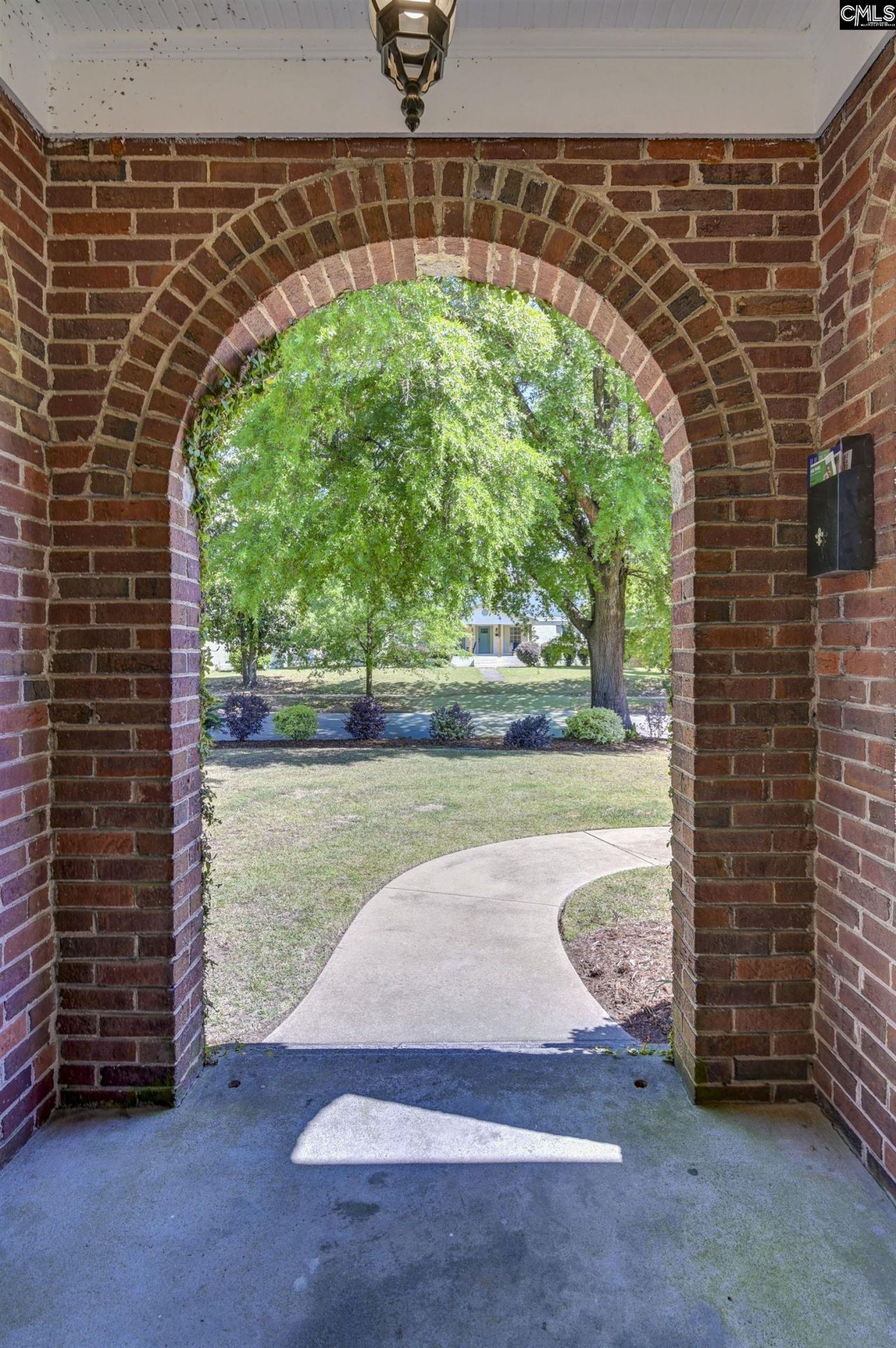 2410 Duncan Street  Photo 4