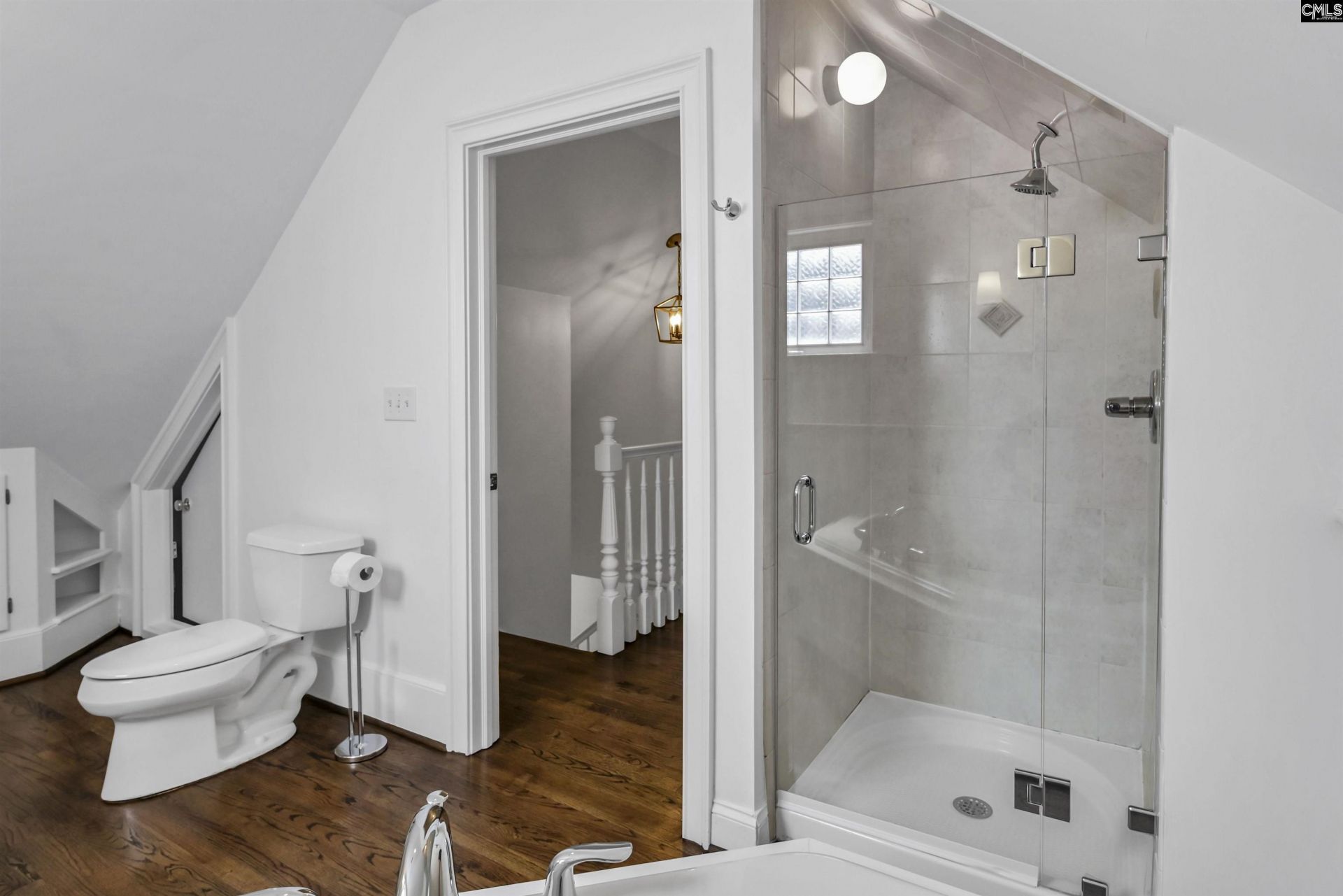 2410 Duncan Street  Photo 43
