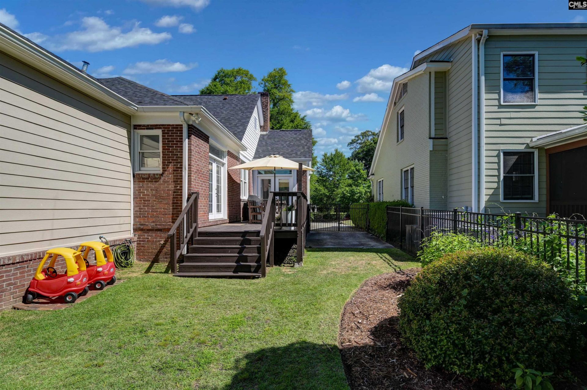 2410 Duncan Street  Photo 49