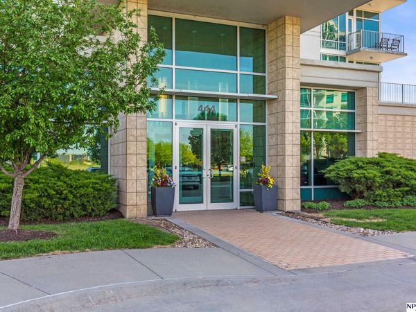 444 Riverfront Plaza , Unit 1101, Omaha, NE 68102