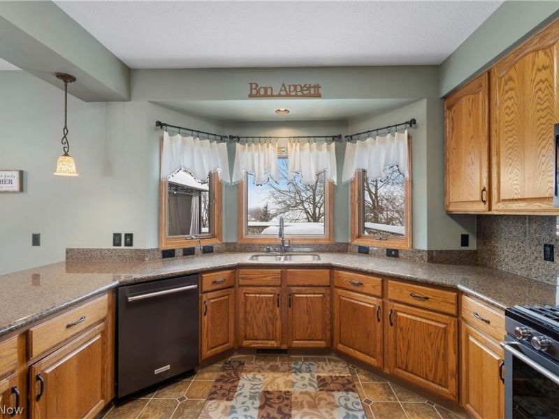 3885 Mount Vernon Boulevard, Barberton, OH 44203 Photo 12