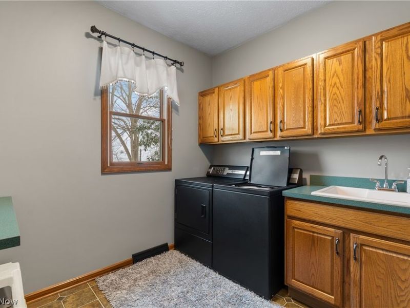 3885 Mount Vernon Boulevard, Barberton, OH 44203 Photo 17