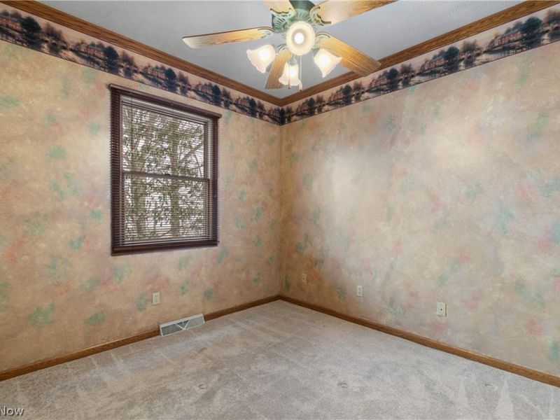 3885 Mount Vernon Boulevard, Barberton, OH 44203 Photo 18