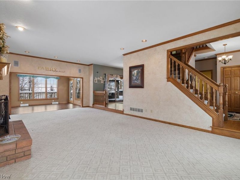 3885 Mount Vernon Boulevard, Barberton, OH 44203 Photo 5