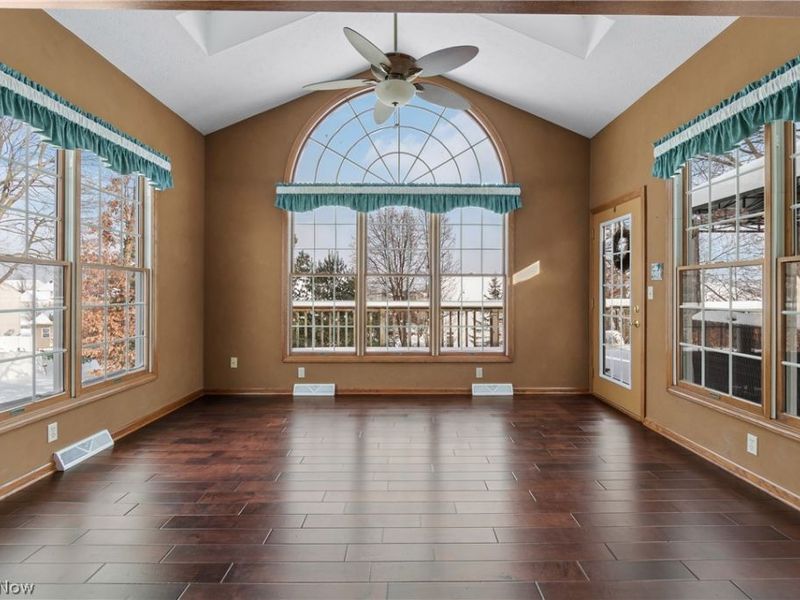 3885 Mount Vernon Boulevard, Barberton, OH 44203 Photo 7