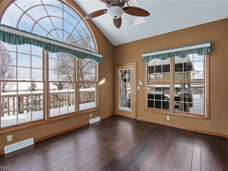 3885 Mount Vernon Boulevard, Barberton, OH 44203 Photo 8