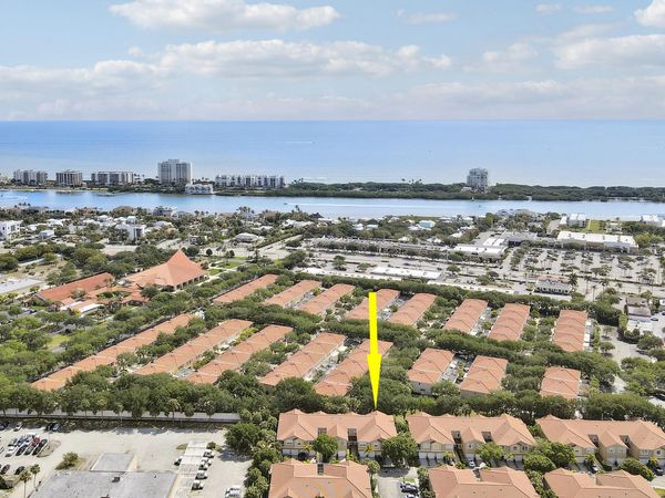 104 Lighthouse Circle, Unit H-2, Tequesta, FL 33469