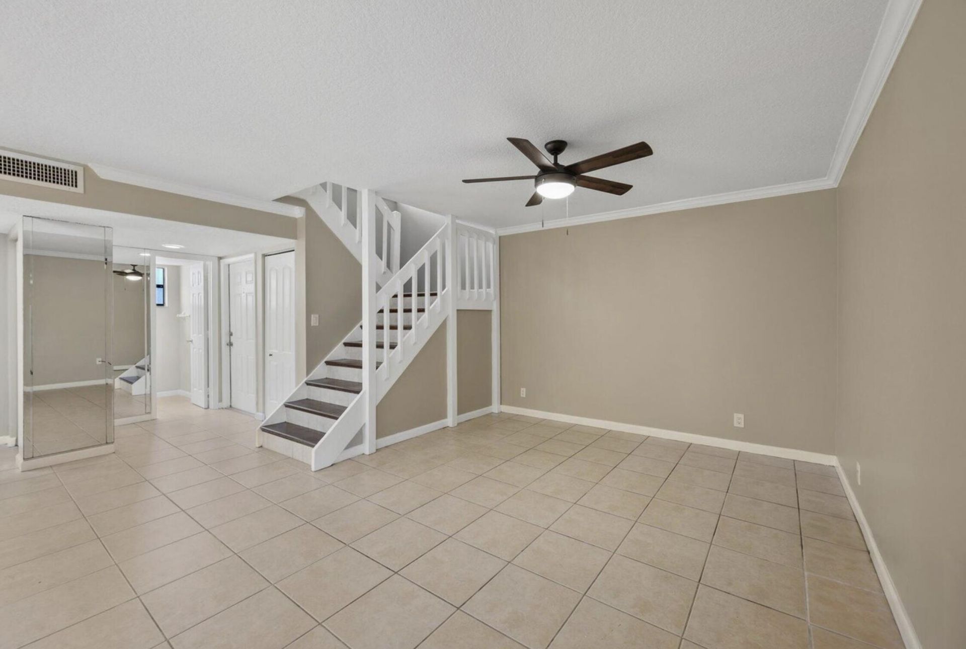 402 Lakewood Court, Unit 2b, Jupiter, FL 33458 Photo
