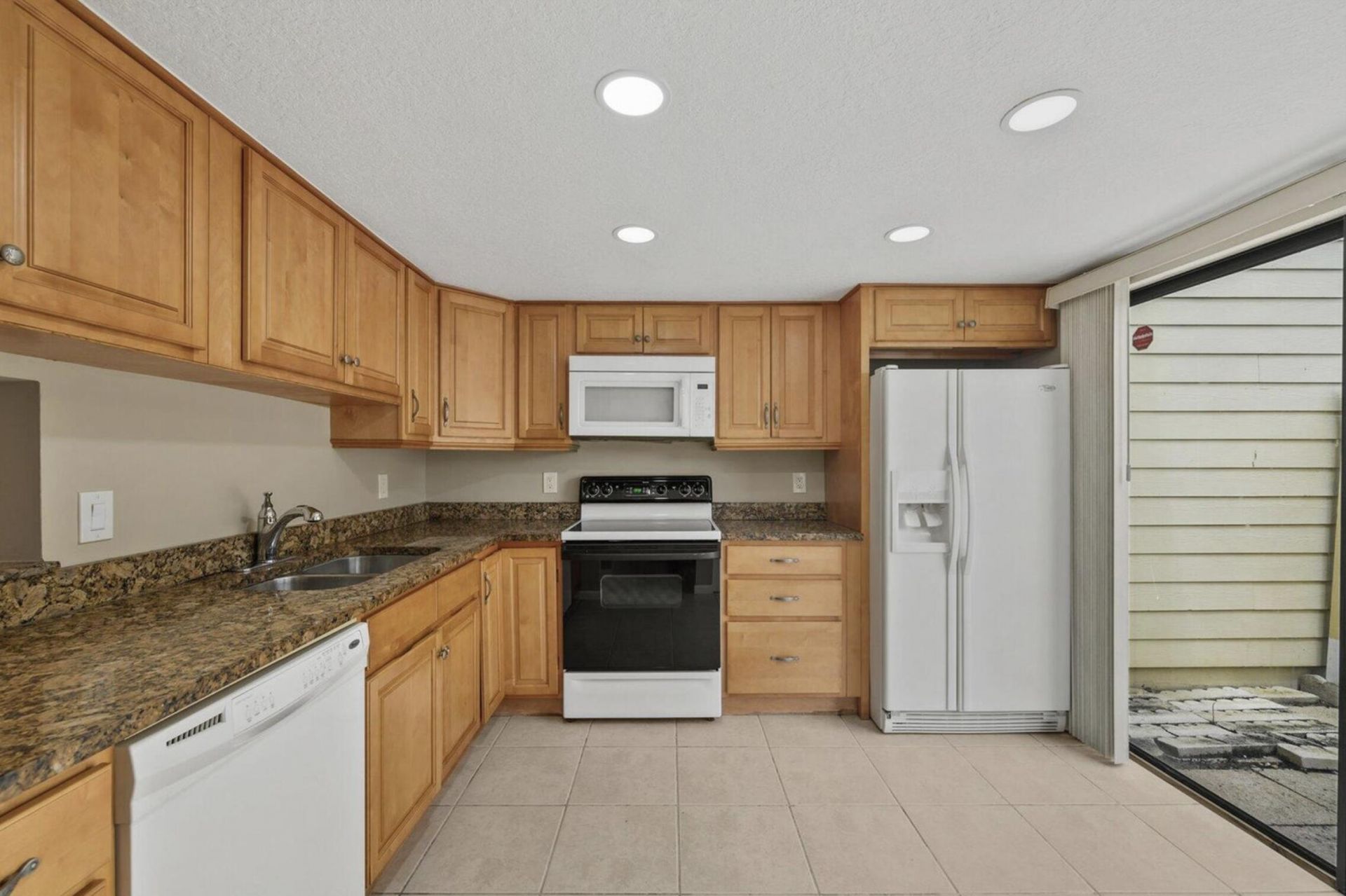 402 Lakewood Court, Unit 2b, Jupiter, FL 33458 Photo