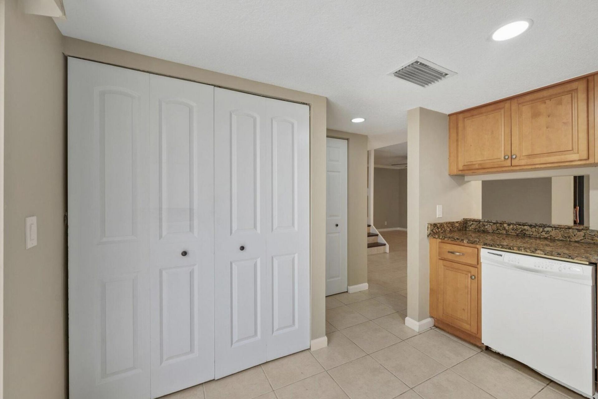 402 Lakewood Court, Unit 2b, Jupiter, FL 33458 Photo