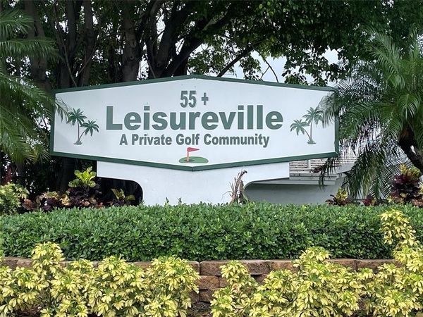 2751 E Golf Boulevard, Unit 2018, Pompano Beach, FL 33064
