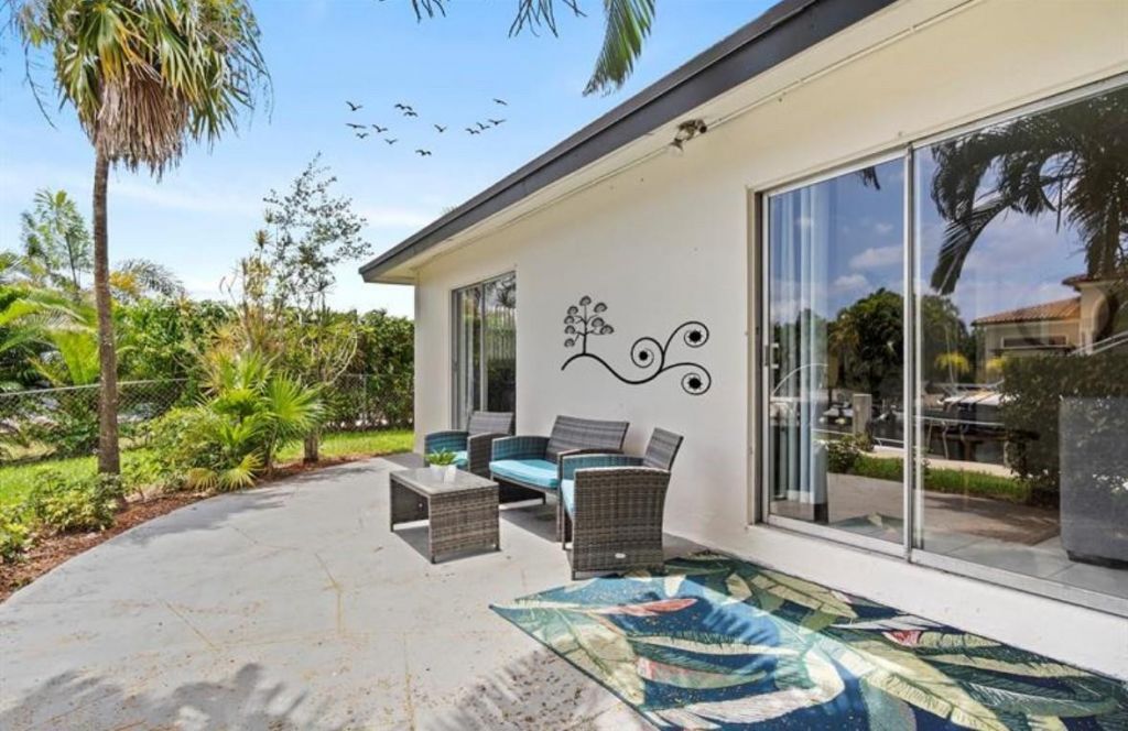 3860 NE 23rd Avenue, Unit 4, Lighthouse Point, FL 33064 Photo