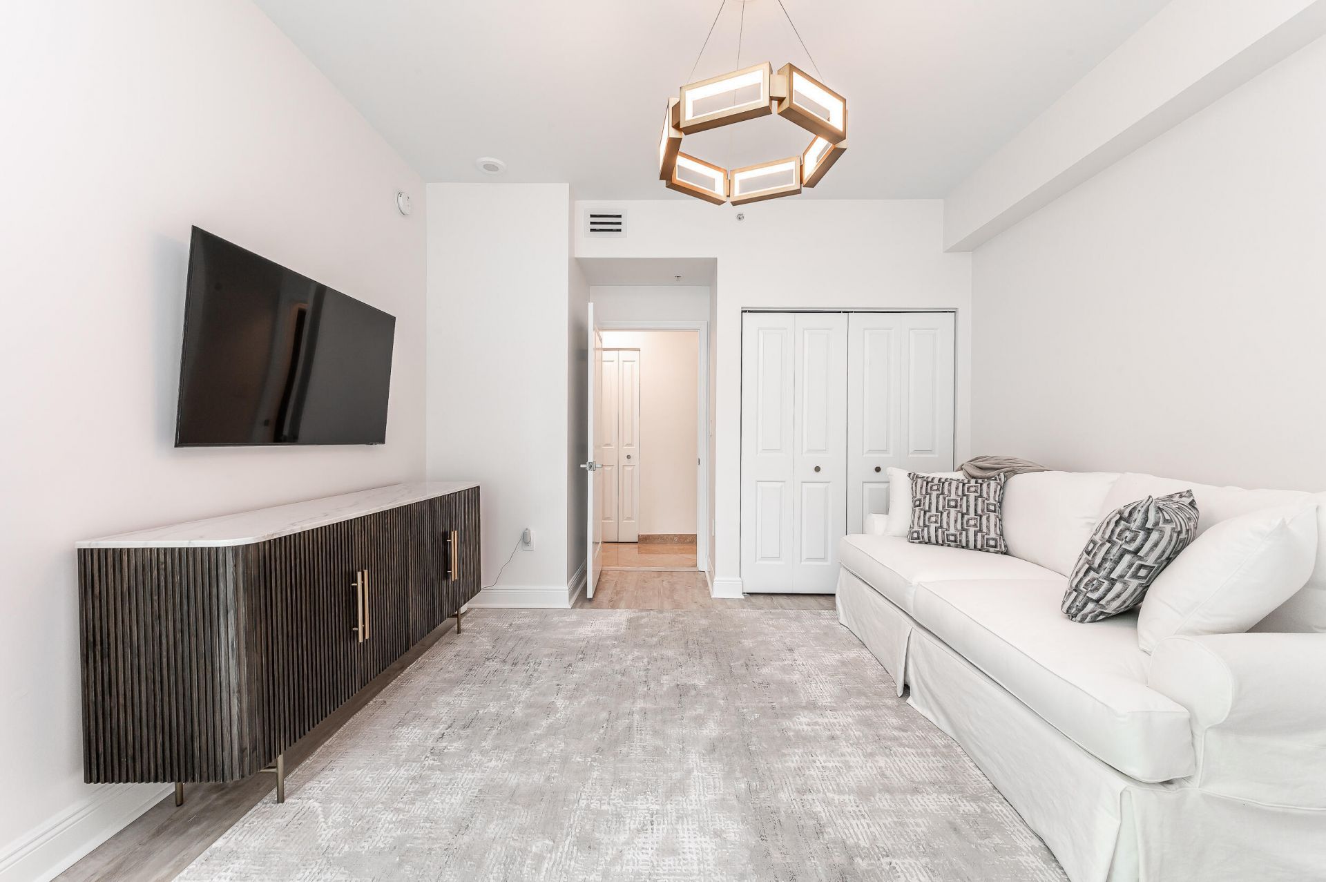 347 N New River Drive E, Fort Lauderdale, FL 33301 Photo