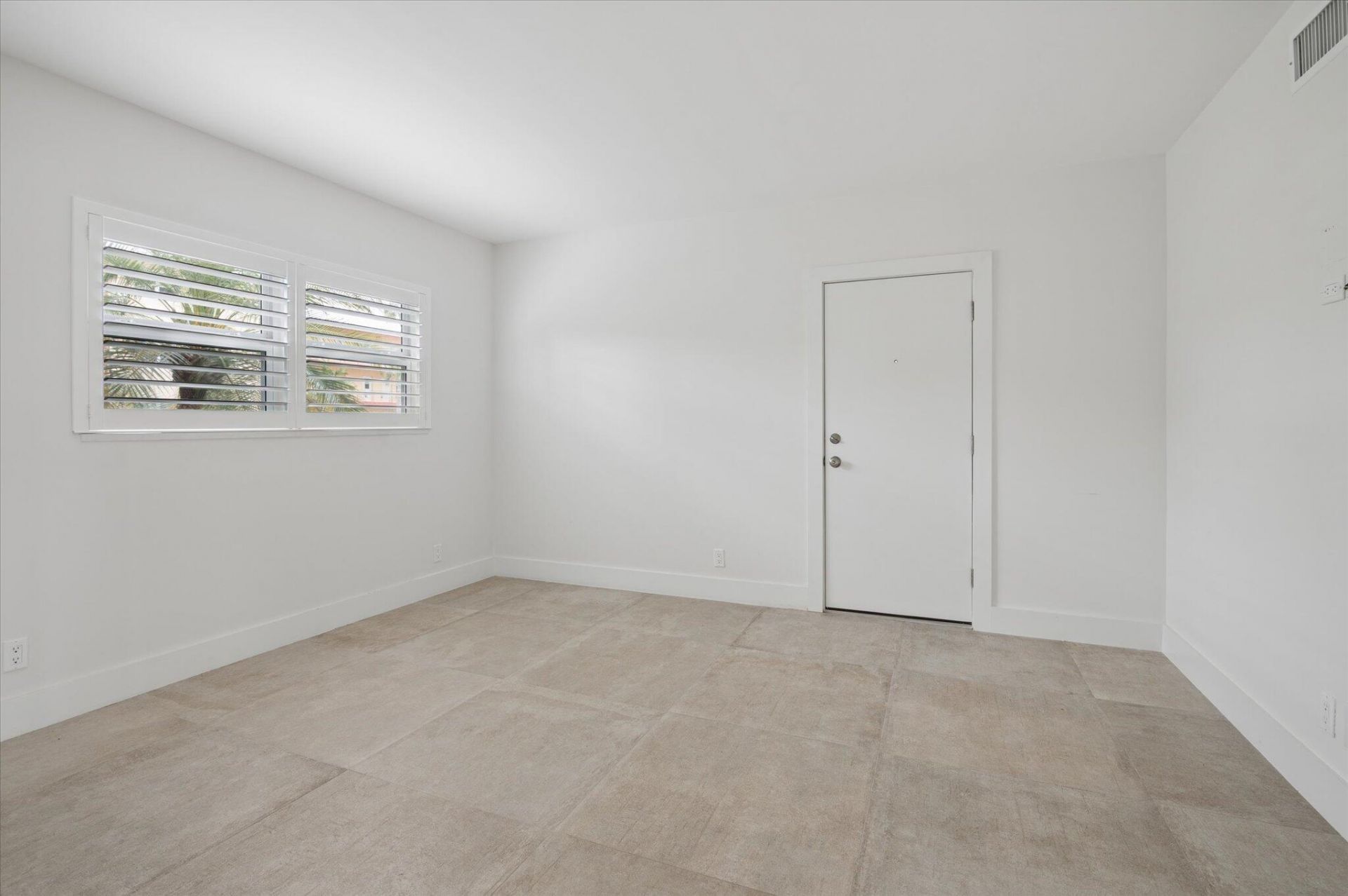 5100 Bayview Drive, Unit 106, Fort Lauderdale, FL 33308 Photo