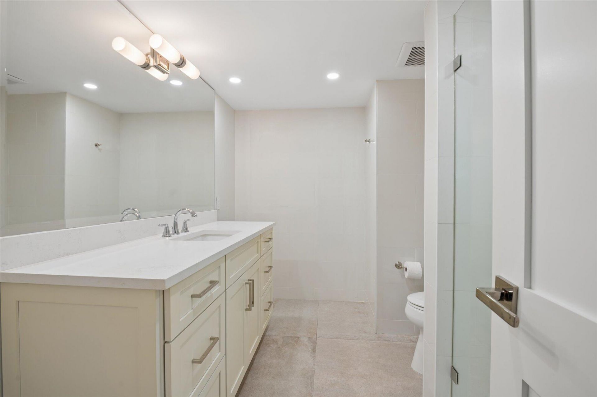 5100 Bayview Drive, Unit 106, Fort Lauderdale, FL 33308 Photo