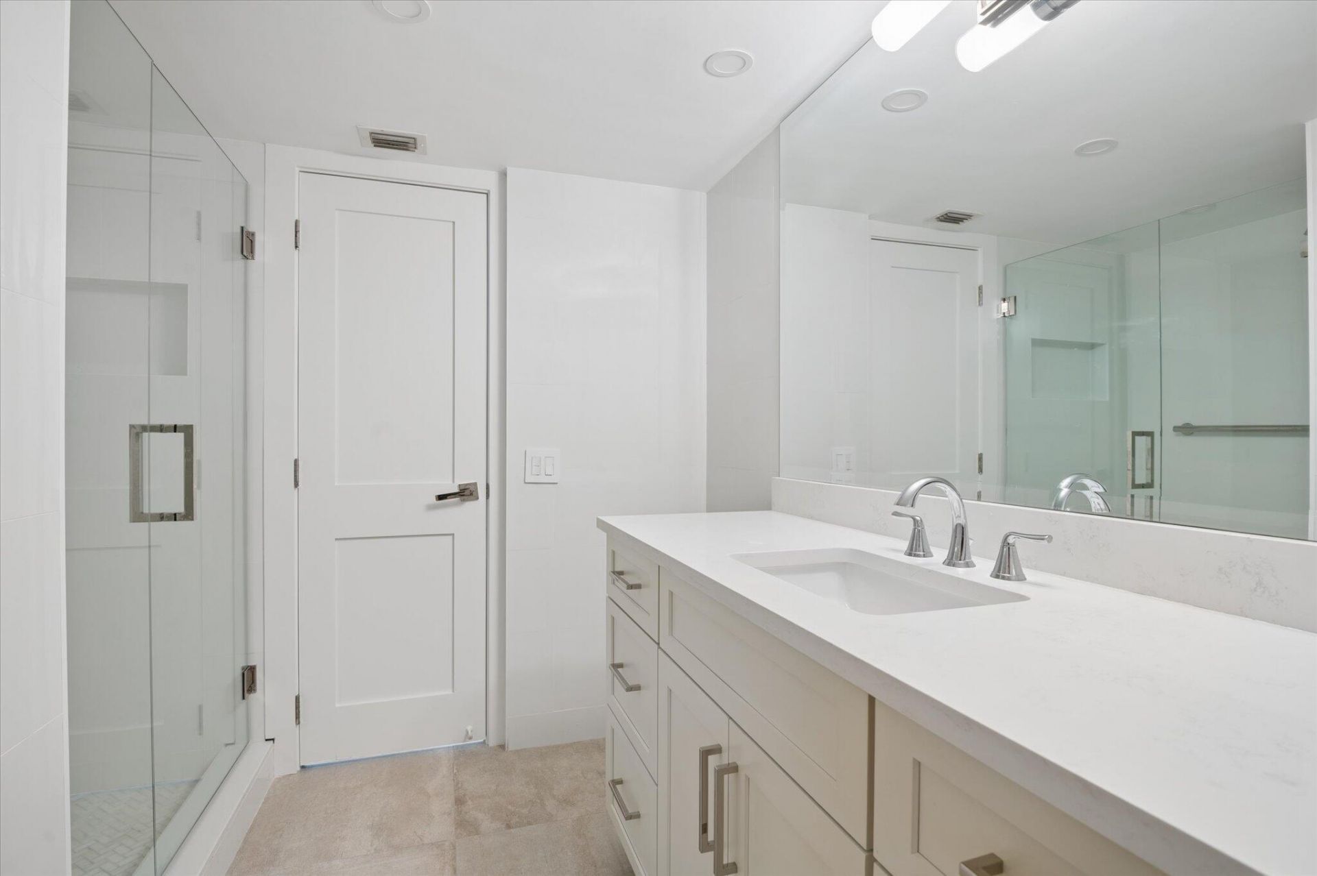 5100 Bayview Drive, Unit 106, Fort Lauderdale, FL 33308 Photo