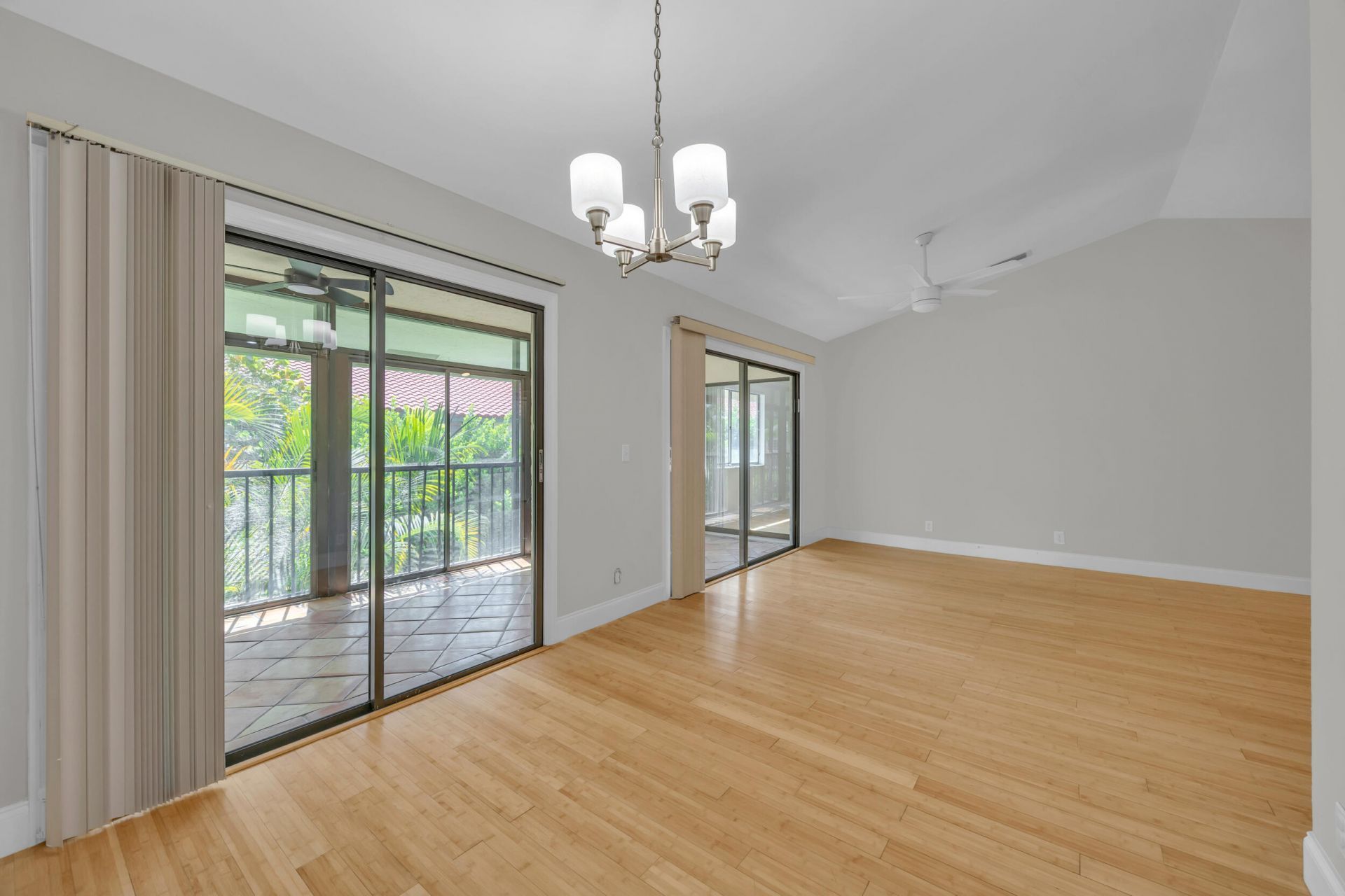 25 Lexington Lane W, Unit F, Palm Beach Gardens, FL 33418 Photo