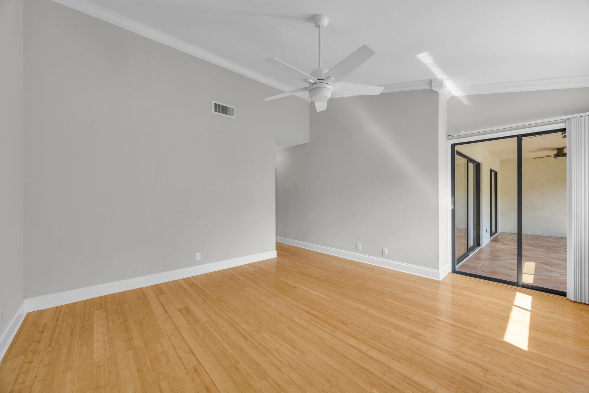 25 Lexington Lane W, Unit F, Palm Beach Gardens, FL 33418 Photo
