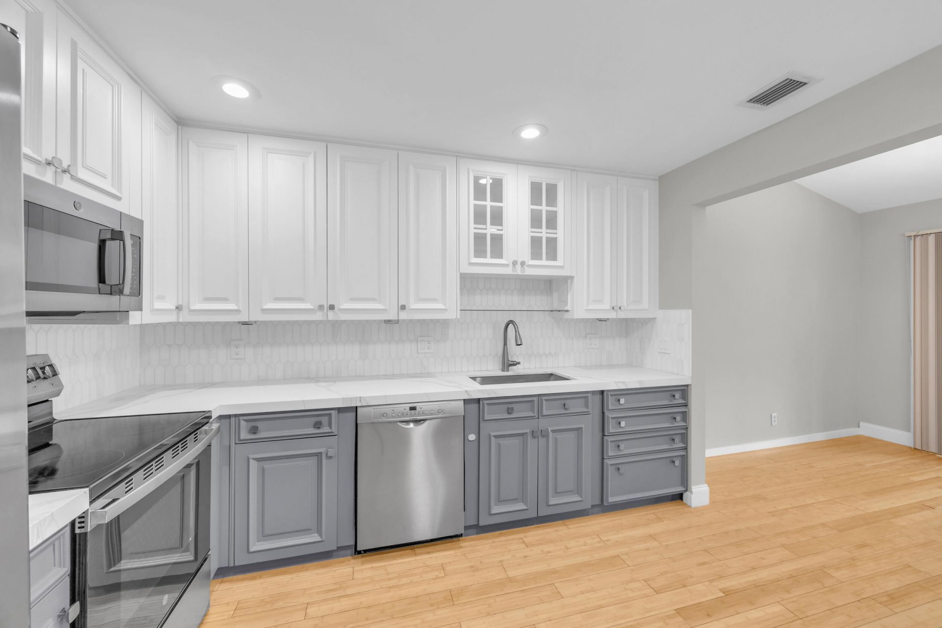 25 Lexington Lane W, Unit F, Palm Beach Gardens, FL 33418 Photo