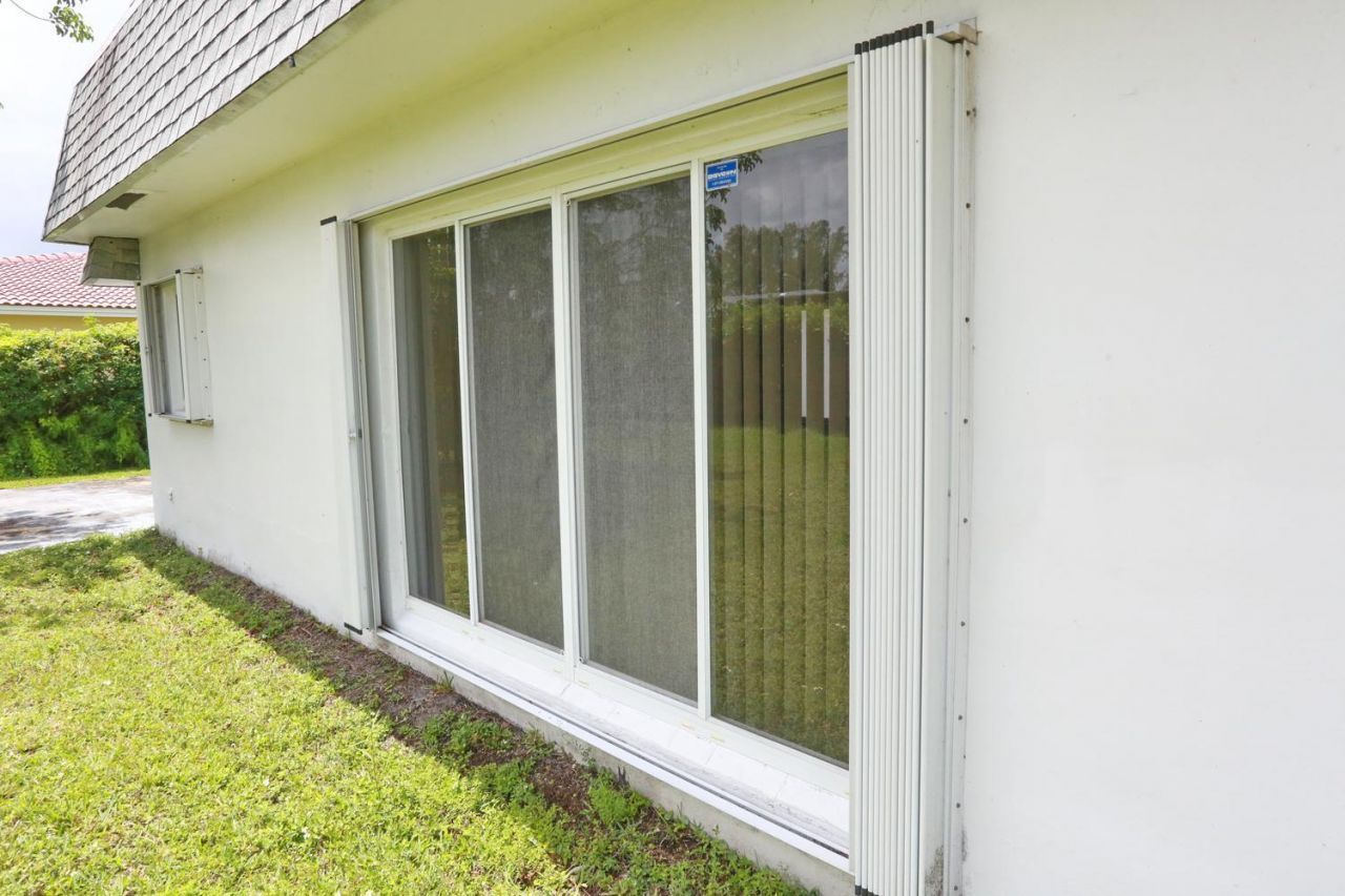 8156 NW 67th Avenue, Tamarac, FL 33321 Photo