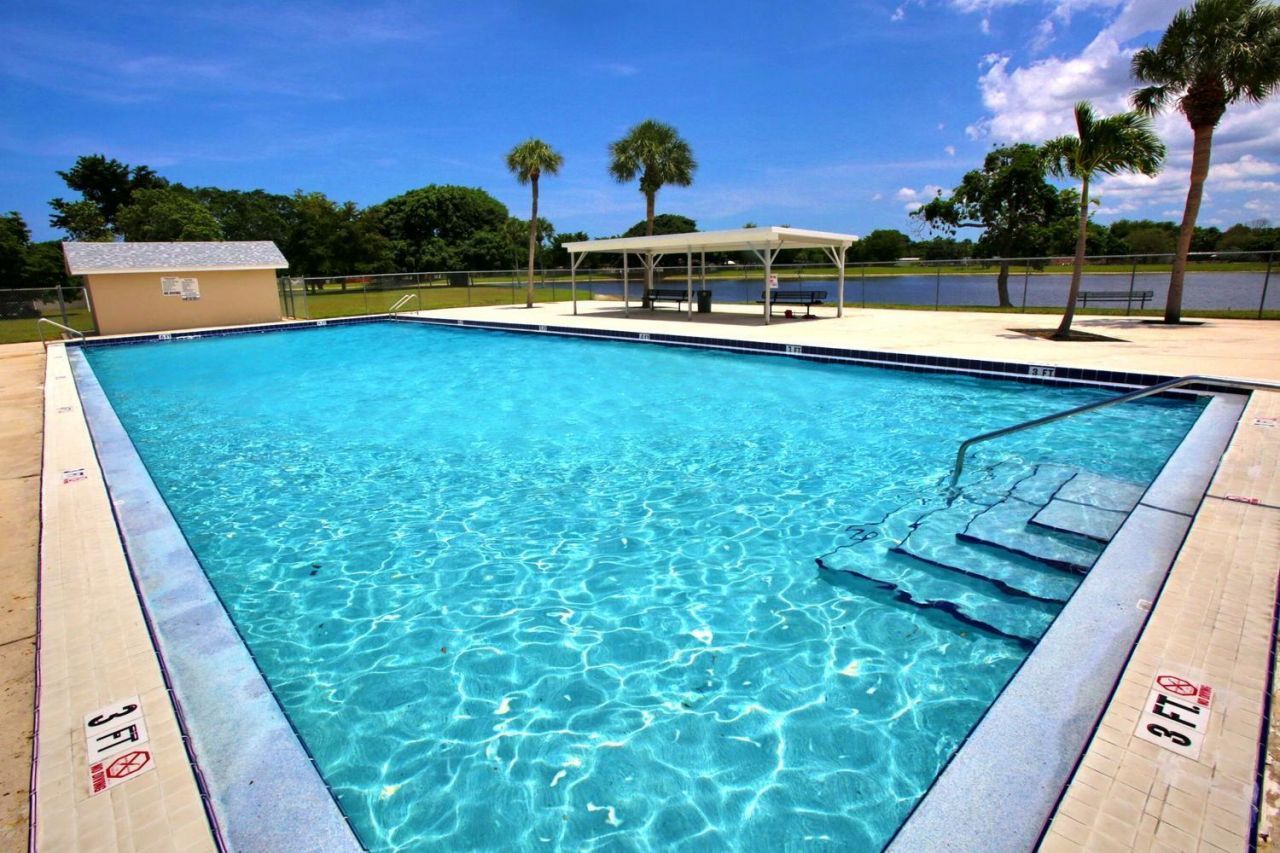 8156 NW 67th Avenue, Tamarac, FL 33321 Photo