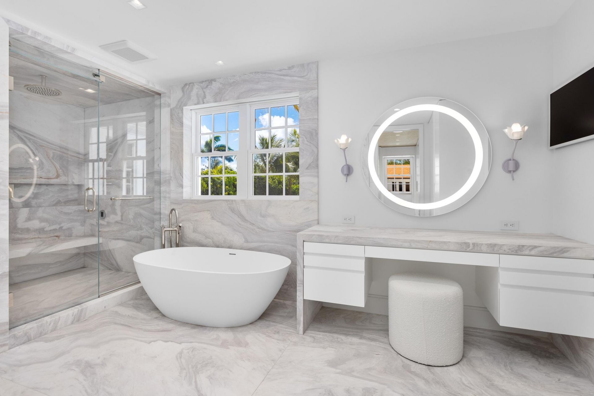 991 N Lake Way, Palm Beach, FL 33480 Photo