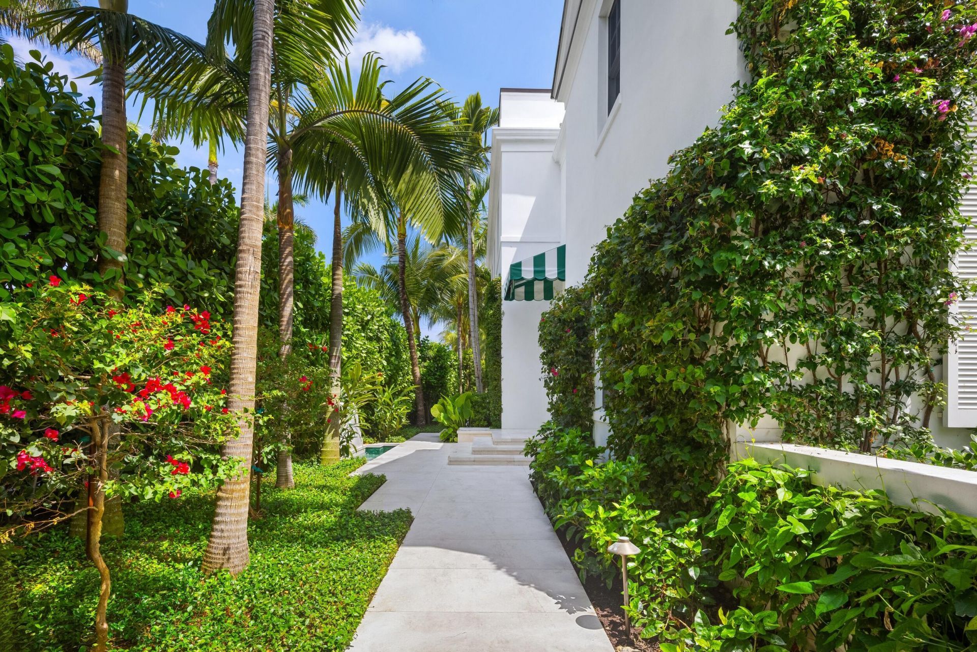 991 N Lake Way, Palm Beach, FL 33480 Photo
