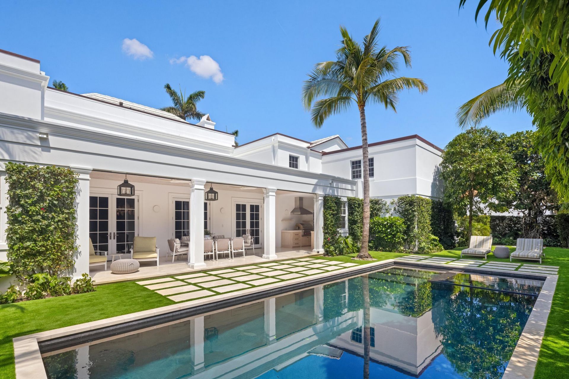 991 N Lake Way, Palm Beach, FL 33480 Photo