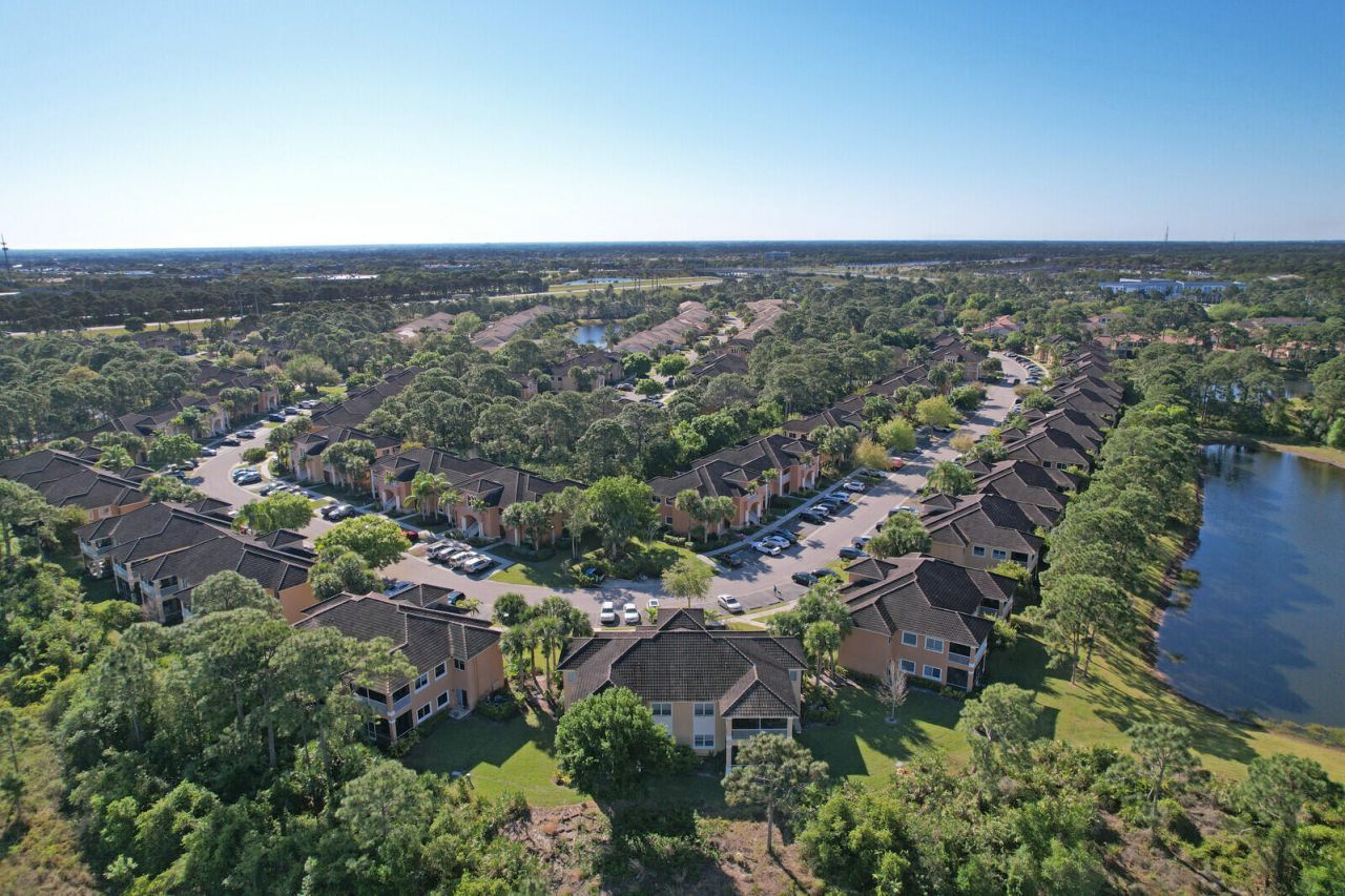 8290 Mulligan Circle, Unit 2421, Port Saint Lucie, FL 34986 Photo