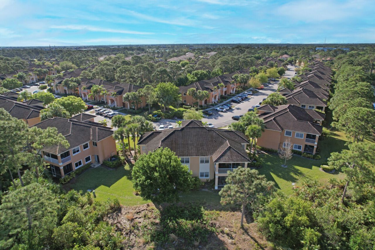 8290 Mulligan Circle, Unit 2421, Port Saint Lucie, FL 34986 Photo