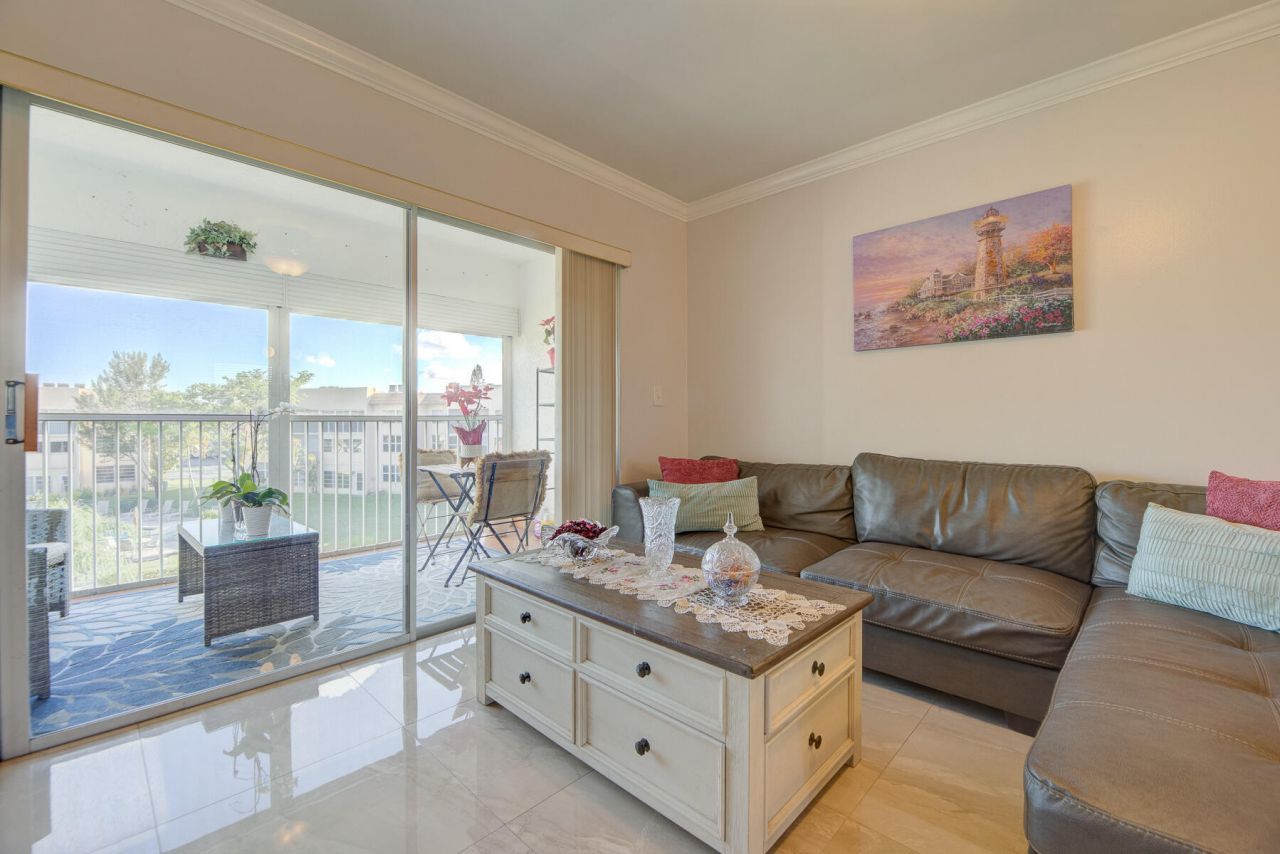 6850 Royal Palm Boulevard, Unit 303g, Margate, FL 33063 Photo
