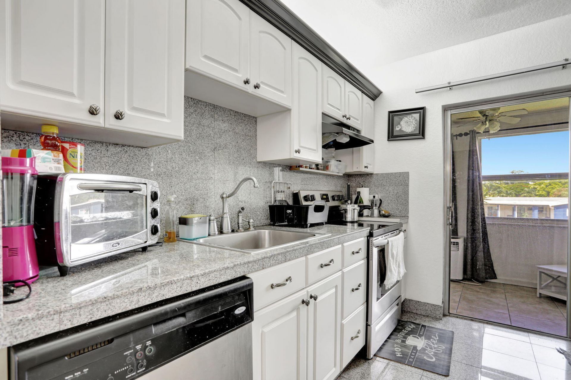 461 NW 76th Avenue, Unit 205, Margate, FL 33063 Photo