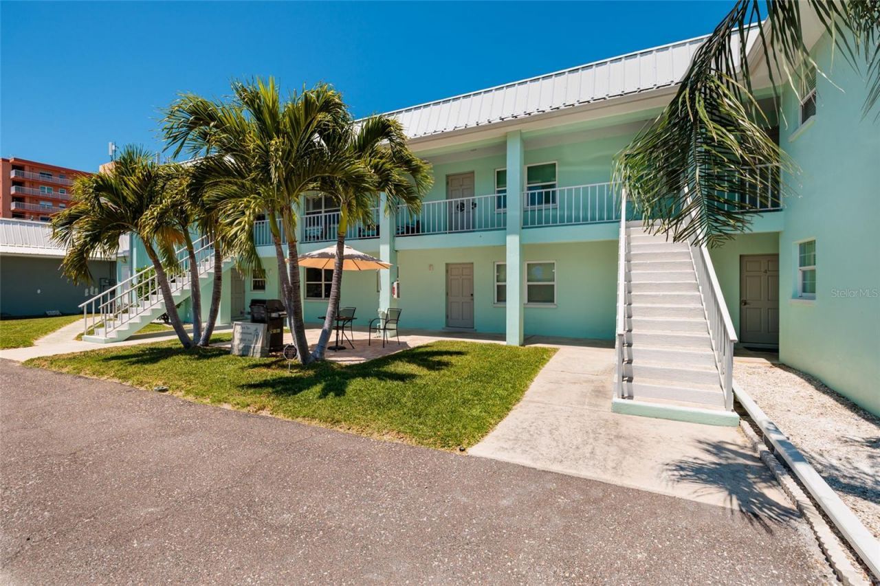10 164th Avenue, Unit 1, Redington Beach, FL 33708 Photo
