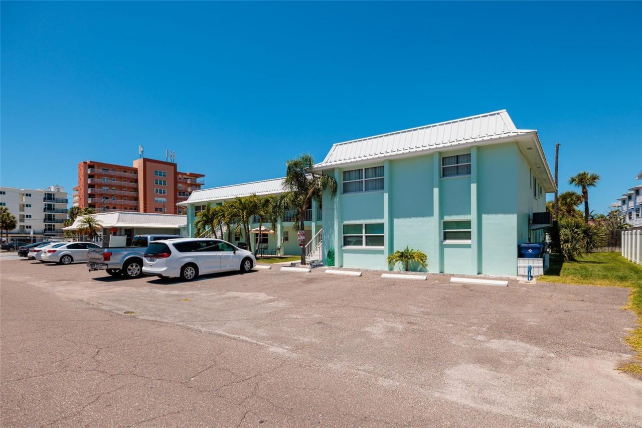 10 164th Avenue, Unit 1, Redington Beach, FL 33708 Photo