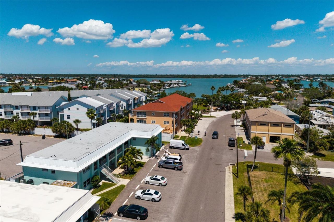 10 164th Avenue, Unit 1, Redington Beach, FL 33708 Photo