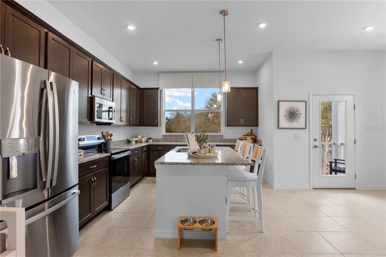 9604 Tate Lane , Westchase, FL 33626 Photo