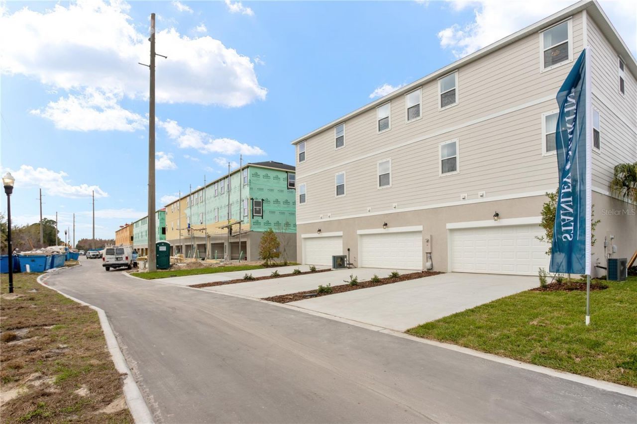 9604 Tate Lane , Westchase, FL 33626 Photo