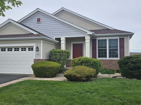 13098 Stonebridge Lane , Huntley, IL 60142