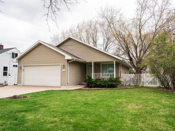 2220 GLENDALE AVENUE, Green Bay, WI 54303